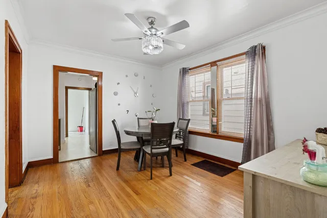 $279,900 | 1536 Kenilworth Avenue, Berwyn, IL 60402