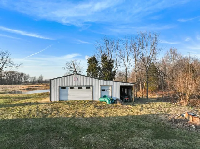 $235,000 | 4867 East County Road 300 North, Milan, IN 47031