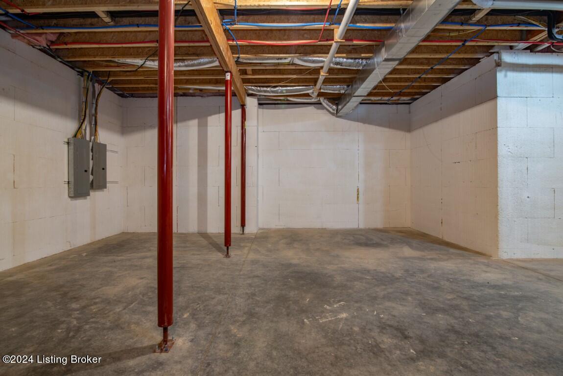 2489 Hodgenville Road Elizabethtown, KY 42701 - Photo 80 of 90 2489 Hodgenville Rd-77