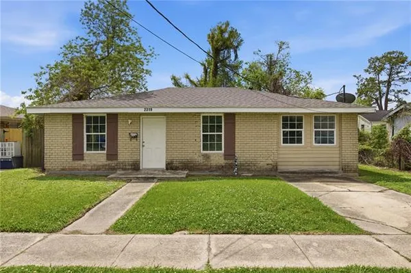 $1,600 | 2319 Lawrence Street, New Orleans, LA 70114