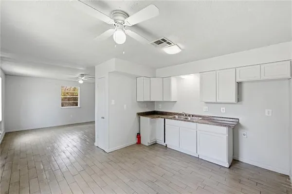 $1,600 | 2319 Lawrence Street, New Orleans, LA 70114