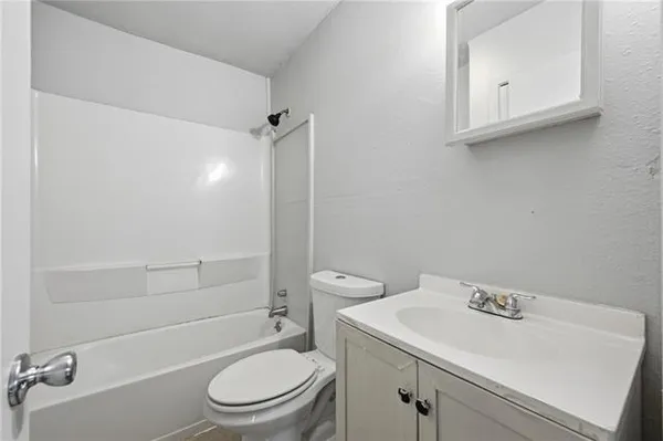 $1,600 | 2319 Lawrence Street, New Orleans, LA 70114