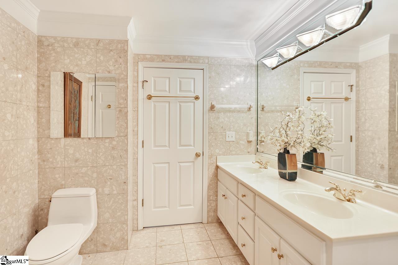 203 Ingleside Way Greenville, SC 29615 - Photo 23 of 32