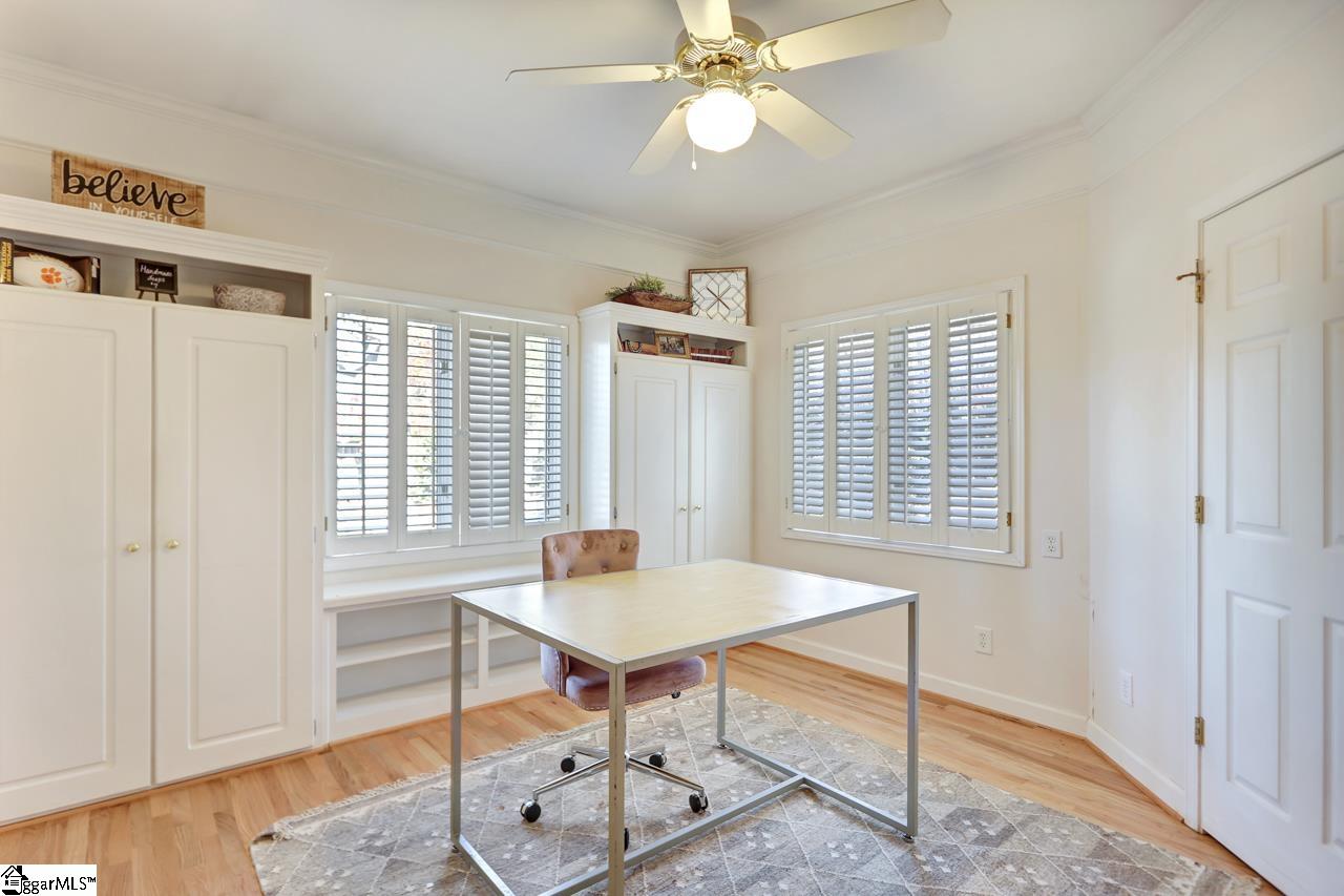 203 Ingleside Way Greenville, SC 29615 - Photo 7 of 32