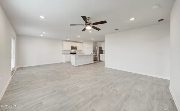 $2,500 | 4060 Silver Spur Road, Panama City, FL 32404