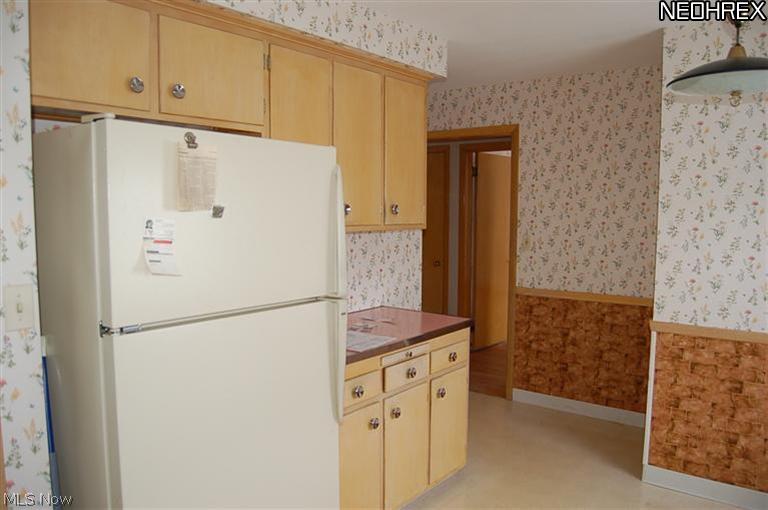 4832 Fairlawn Road Cleveland, OH 44124 - Photo 10 of 20