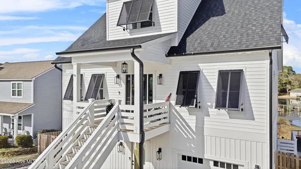 $1,400,000 | 1027 Meridian Drive, Sneads Ferry, NC 28460