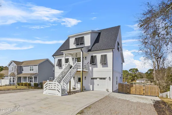 $1,400,000 | 1027 Meridian Drive, Sneads Ferry, NC 28460