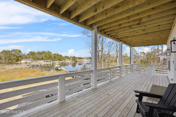 $1,400,000 | 1027 Meridian Drive, Sneads Ferry, NC 28460