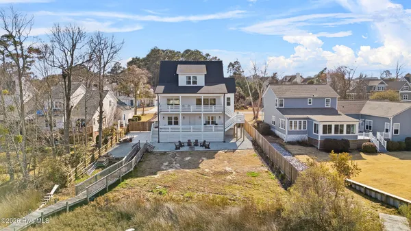 $1,400,000 | 1027 Meridian Drive, Sneads Ferry, NC 28460