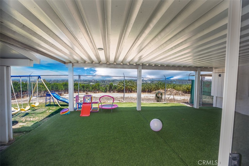 1566 Heather Lane Riverside, CA 92504 - Photo 56 of 61 Back Patio