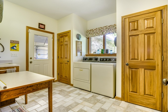 6115 Hursh Road Fort Wayne, IN 46845 - Photo 11 of 36