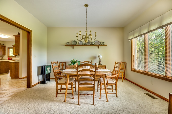 6115 Hursh Road Fort Wayne, IN 46845 - Photo 8 of 36