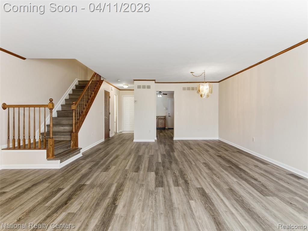 614 Tennyson Rochester, MI 48307 - Photo 7 of 41