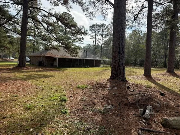 $2,300 | 70415 Fuchsia Street, Abita Springs, LA 70420