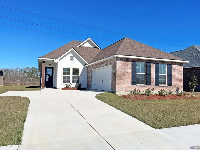 $343,610 | 1224 Lakehaven Drive, Gonzales, LA 70737
