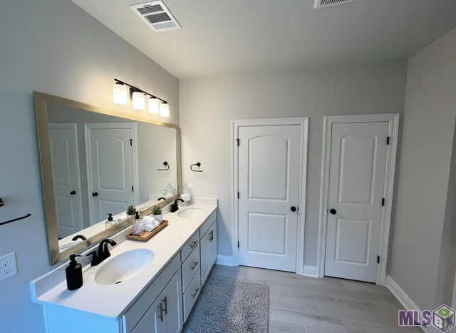 $343,615 | 1224 Lakehaven Drive, Gonzales, LA 70737