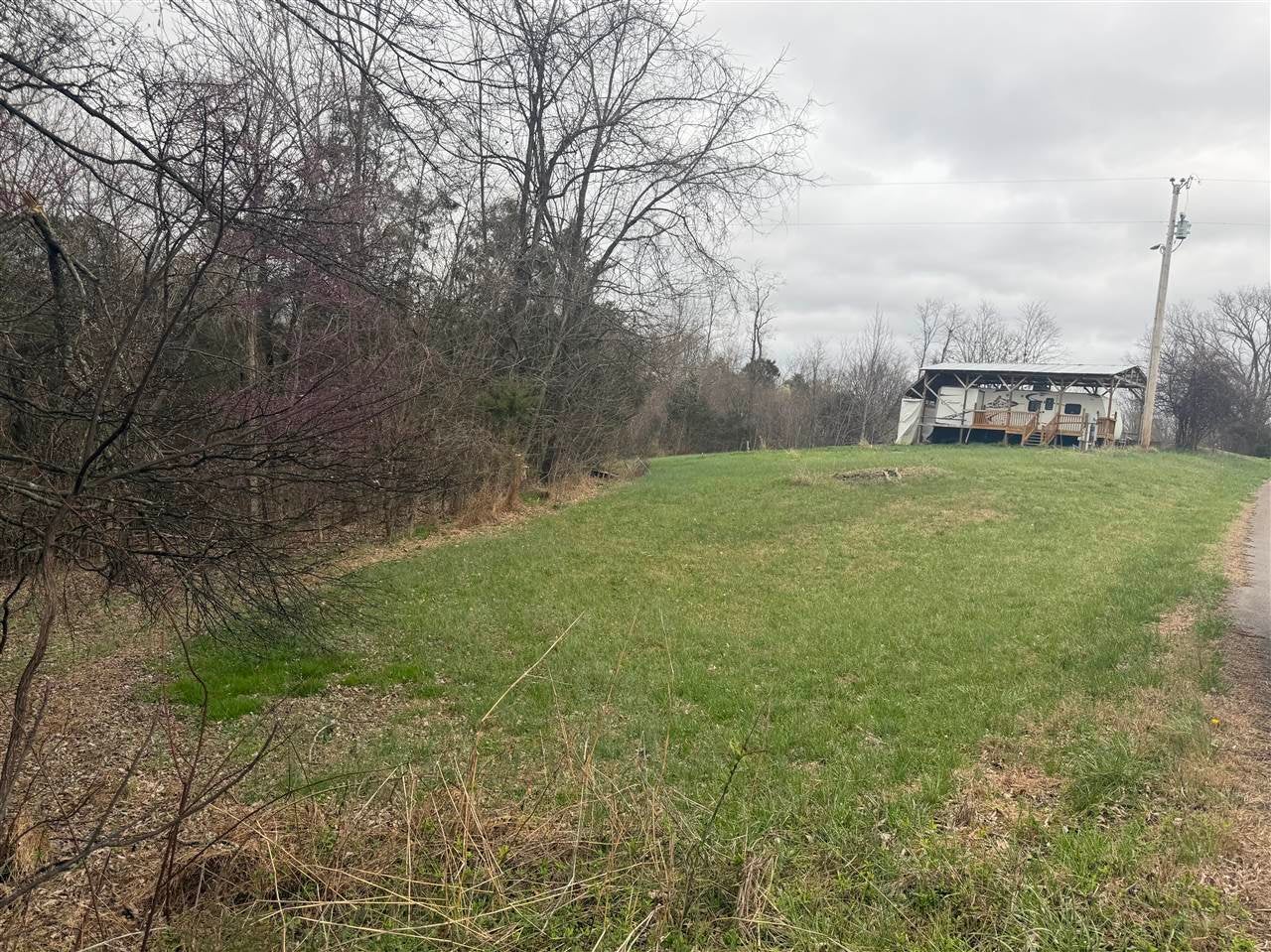 200 Richardson Road Summer Shade, KY 42166 - Photo 2 of 18 Gallery Image 2