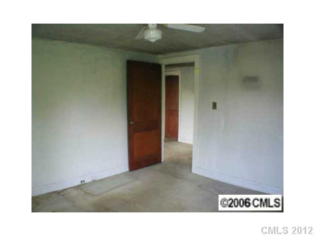 16 Sunderland Road Southwest Concord, NC 28027 - Photo 2 of 6 Gallery Image 2