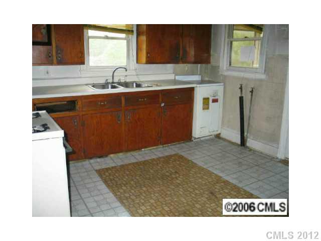 16 Sunderland Road Southwest Concord, NC 28027 - Photo 4 of 6 Gallery Image 4