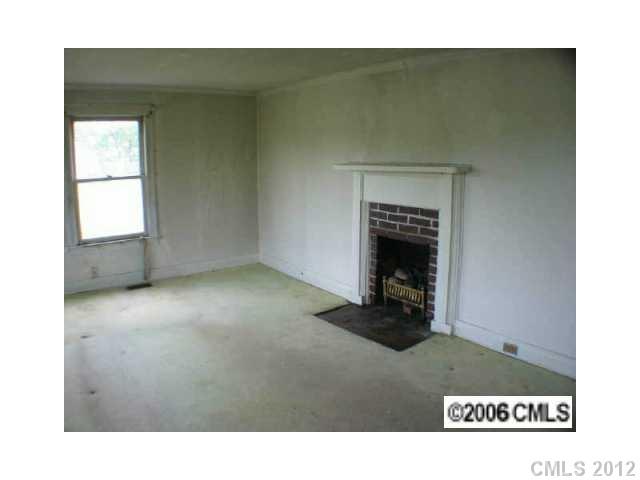 16 Sunderland Road Southwest Concord, NC 28027 - Photo 5 of 6 Gallery Image 5