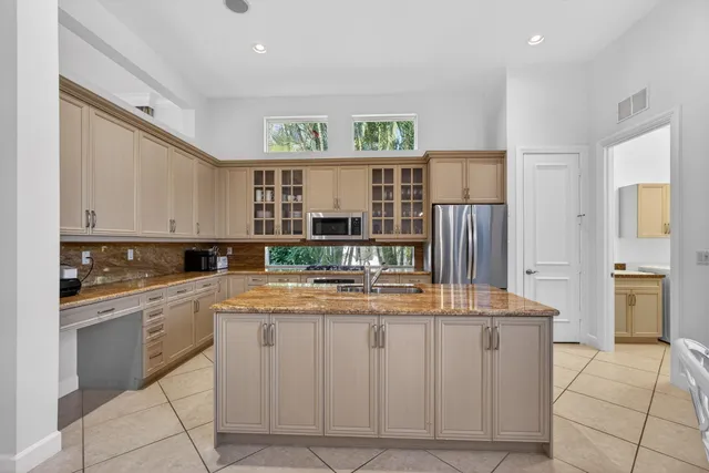 $2,399,000 | 274 Porto Vecchio Way, Palm Beach Gardens, FL 33418