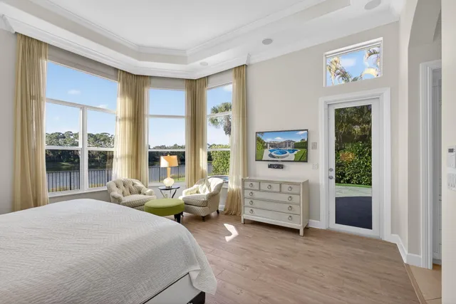 $2,399,000 | 274 Porto Vecchio Way, Palm Beach Gardens, FL 33418