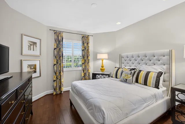 $2,399,000 | 274 Porto Vecchio Way, Palm Beach Gardens, FL 33418