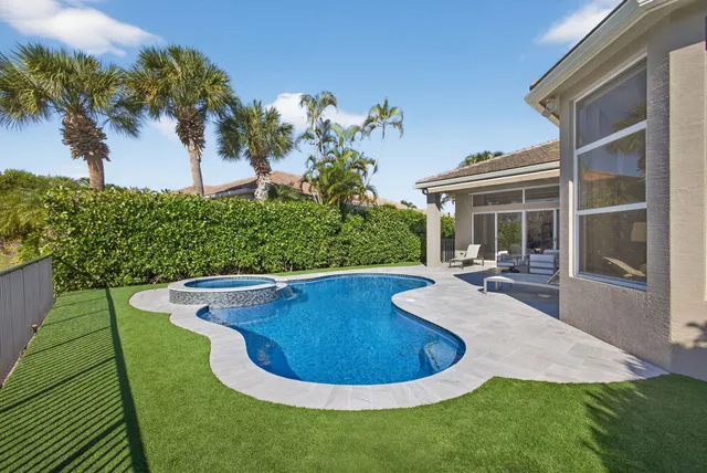 $2,399,000 | 274 Porto Vecchio Way, Palm Beach Gardens, FL 33418