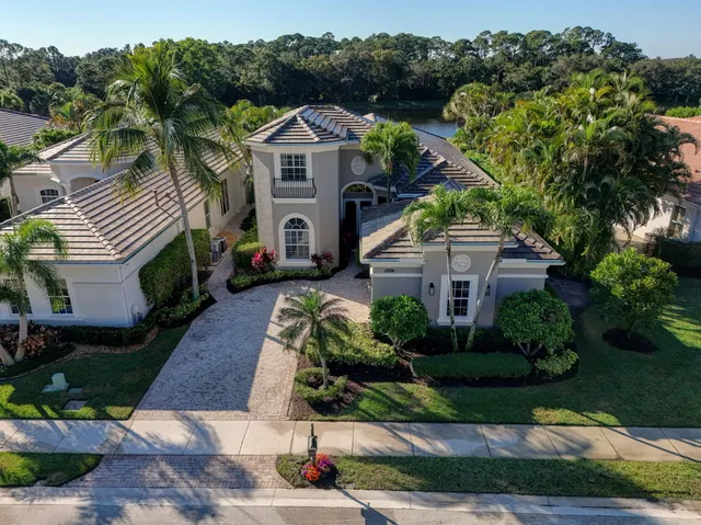 $2,399,000 | 274 Porto Vecchio Way, Palm Beach Gardens, FL 33418