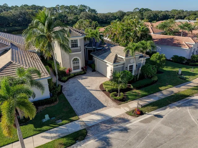 $2,399,000 | 274 Porto Vecchio Way, Palm Beach Gardens, FL 33418