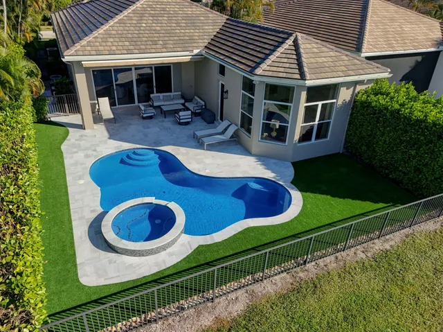 $2,399,000 | 274 Porto Vecchio Way, Palm Beach Gardens, FL 33418