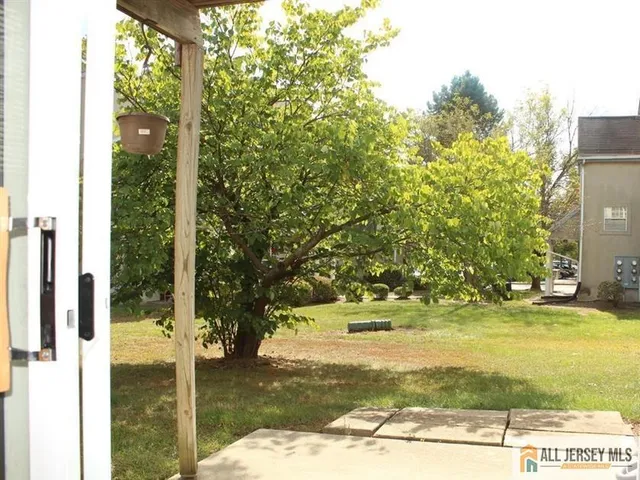 $2,450 | 49 Tanglewood Court, Monmouth Junction, NJ 08852