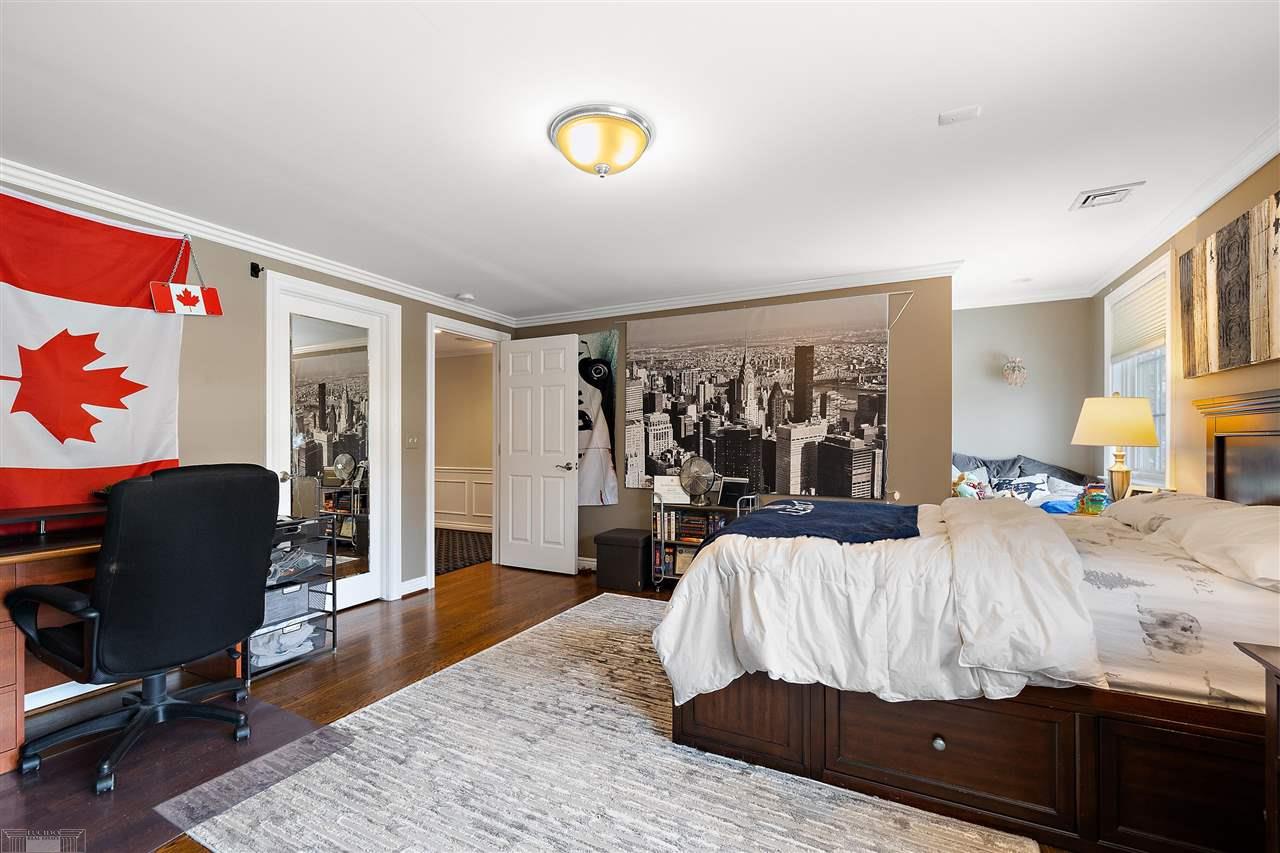 54 North Deeplands Road Grosse Pointe, MI 48236 - Photo 44 of 76 50065569-43.JPG