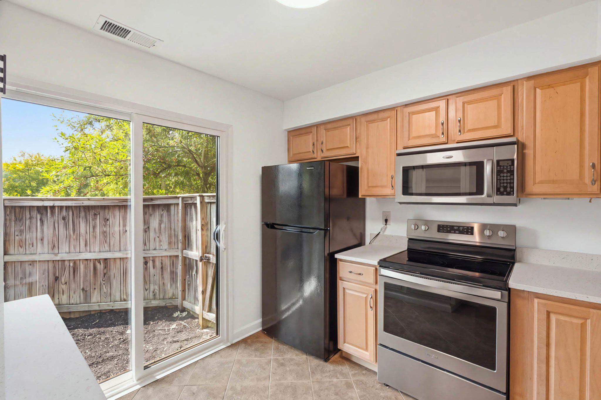 10901 Trotting Ridge Way, Unit 92 Columbia, MD 21044 - Photo 14 of 37 Quartz Cabinets