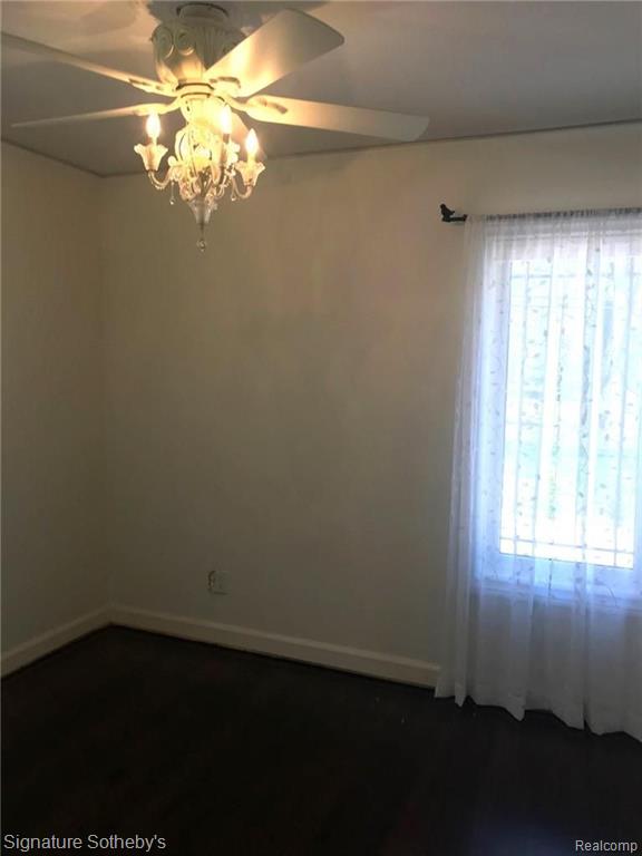 3644 Kenmore Road Berkley, MI 48072 - Photo 13 of 30
