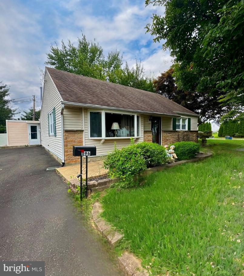 896 Morefield Road Philadelphia, PA 19115 - Photo 1 of 24