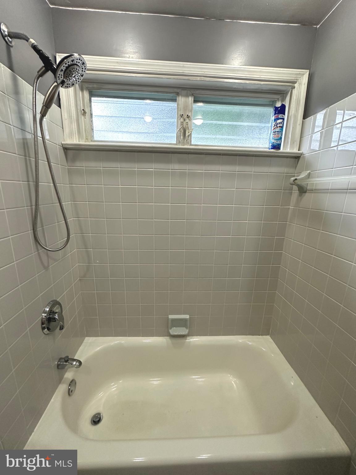 896 Morefield Road Philadelphia, PA 19115 - Photo 14 of 24