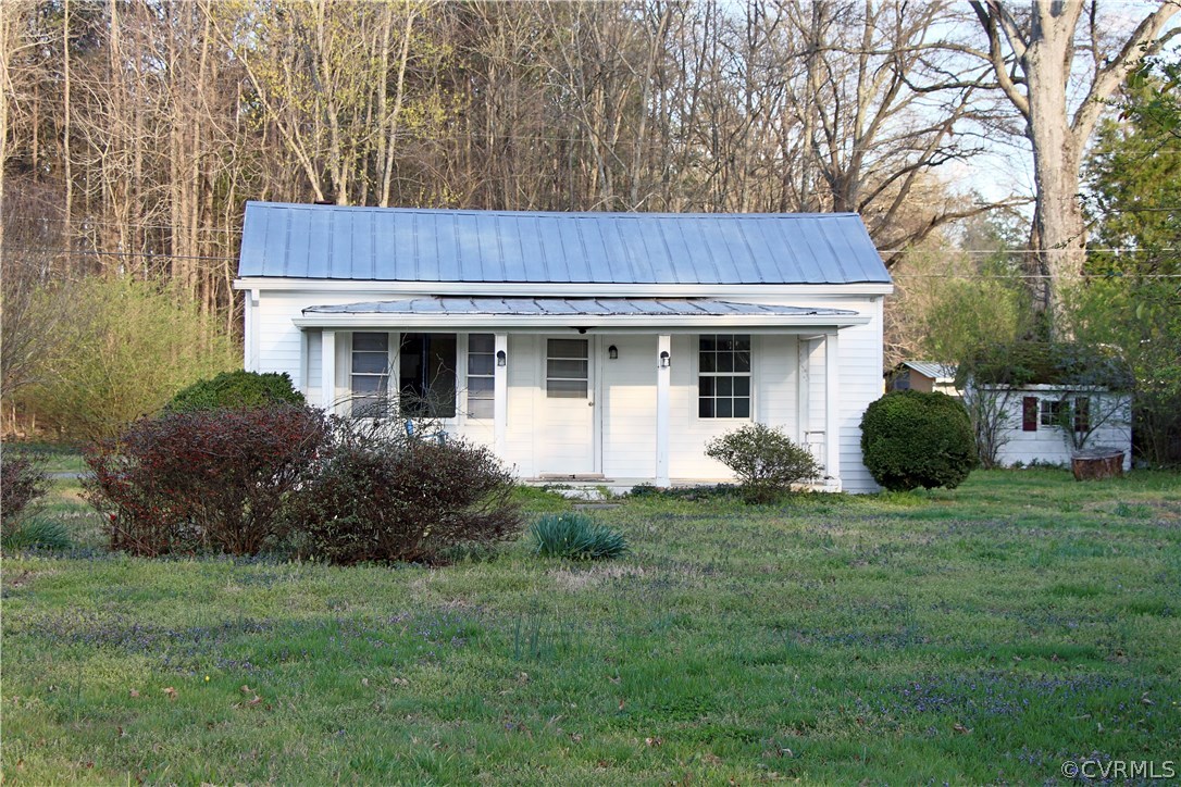 8163 East Patrick Henry Road Hanover, VA 23069 - Photo 2 of 40 Gallery Image 2