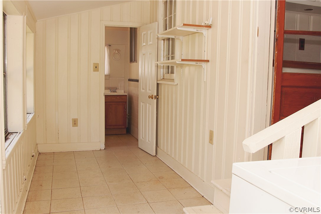 8163 East Patrick Henry Road Hanover, VA 23069 - Photo 4 of 40 Gallery Image 4