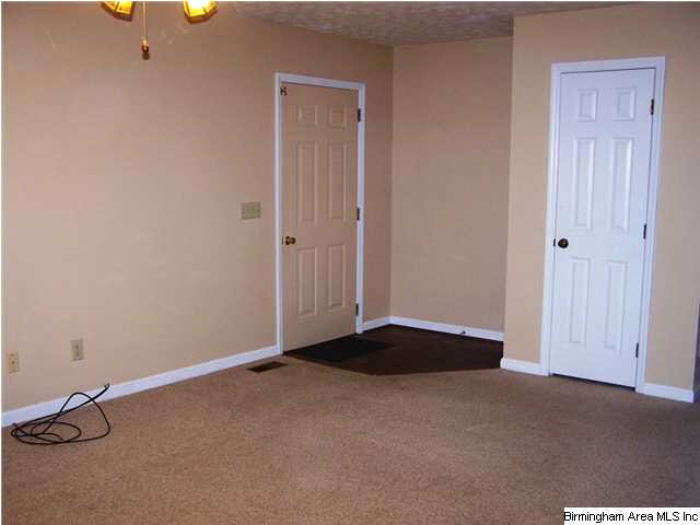 1740 Roundhill Road Weaver, AL 36277 - Photo 5 of 32