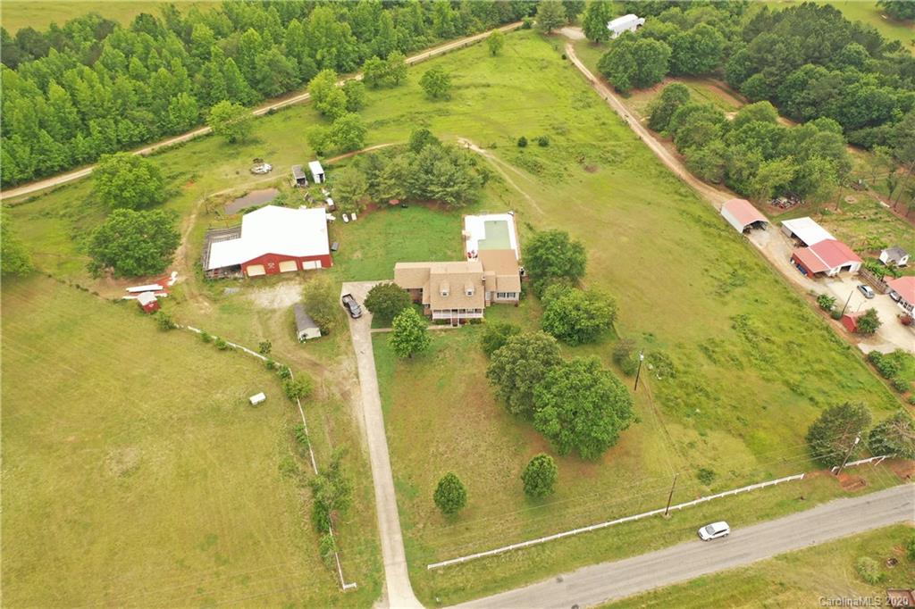 121 Bailey Bridge Road Gaffney, SC 29341 - Photo 2 of 37