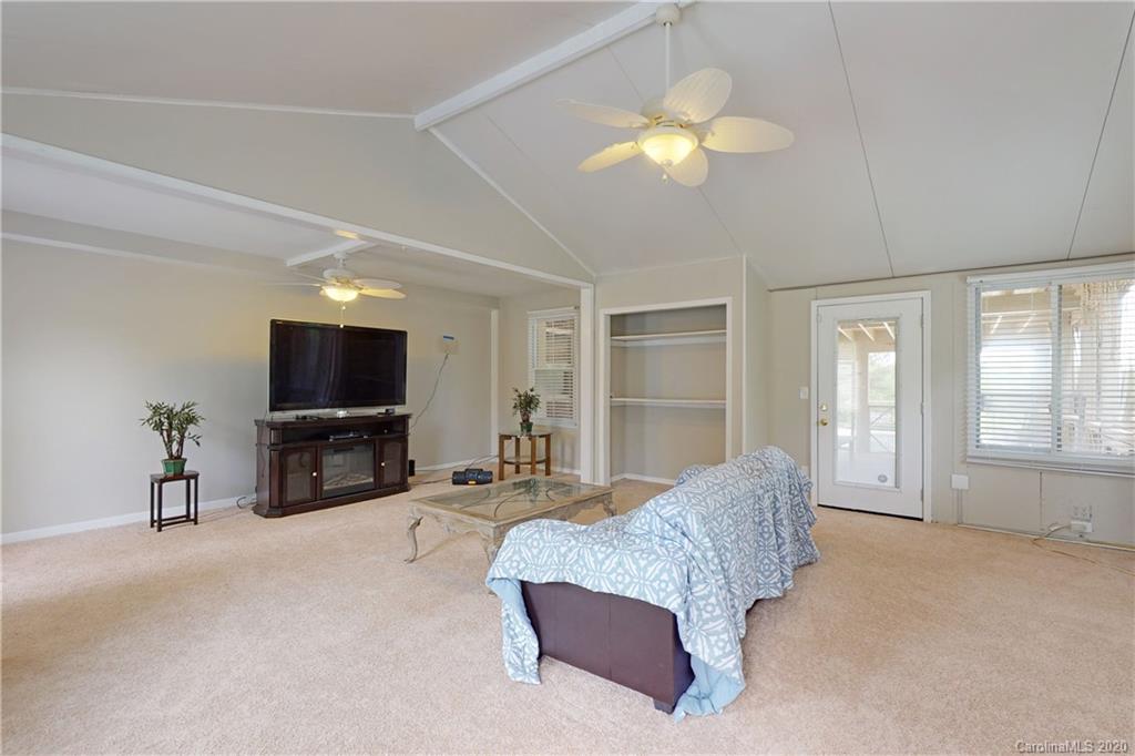 121 Bailey Bridge Road Gaffney, SC 29341 - Photo 13 of 37