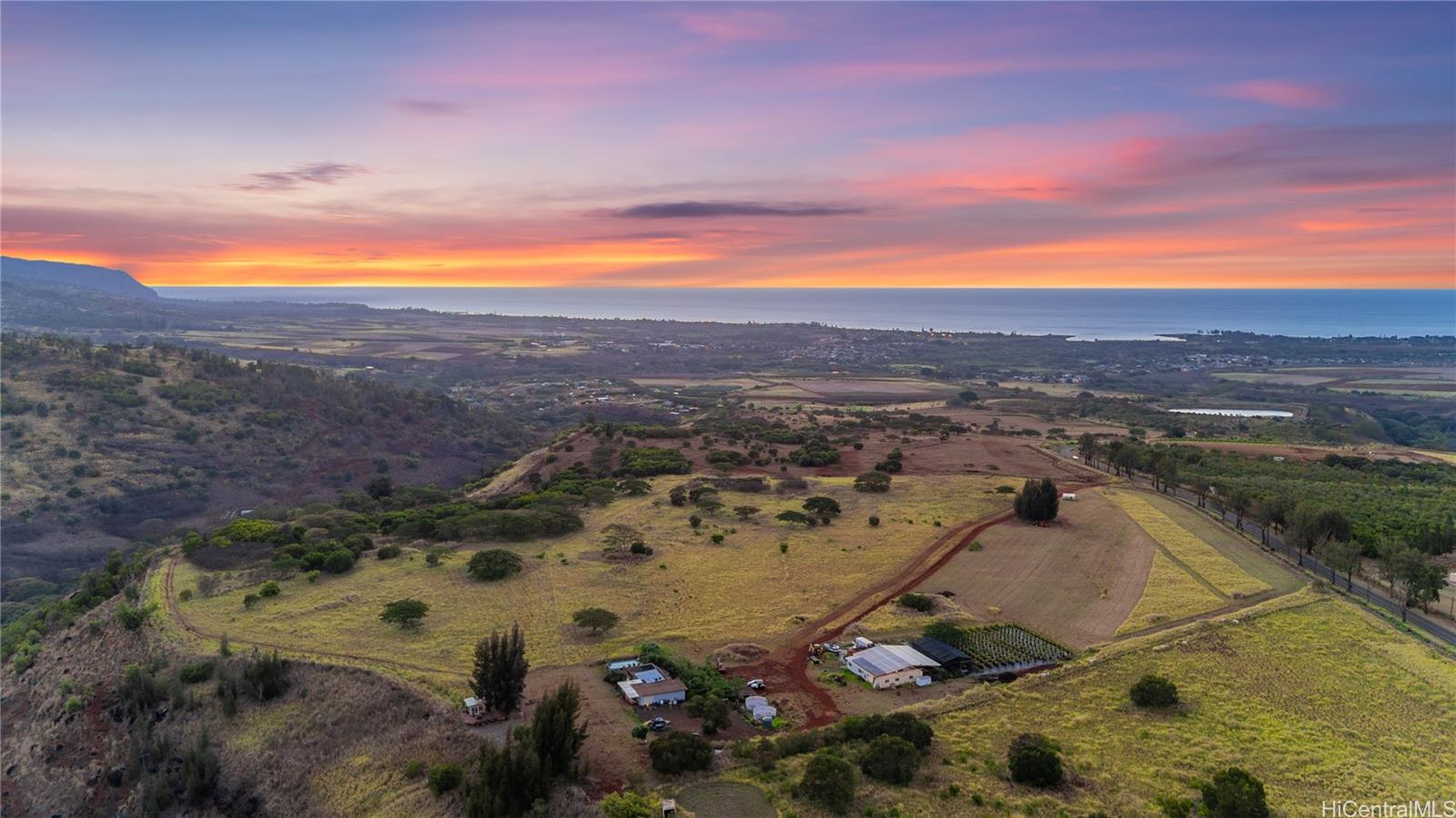 65-283 Kaukonahua Road, Unit 26 Wahiawa, HI 96786 - Photo 8 of 25 a view of a city