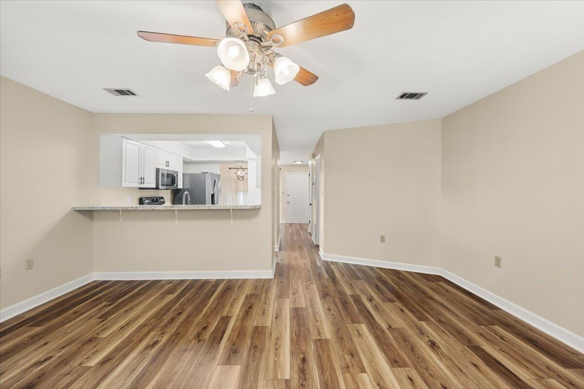 14 Falcon Ridge Lane Fort Walton Beach, FL 32547 - Photo 8 of 31 19-1V3A0795_rt