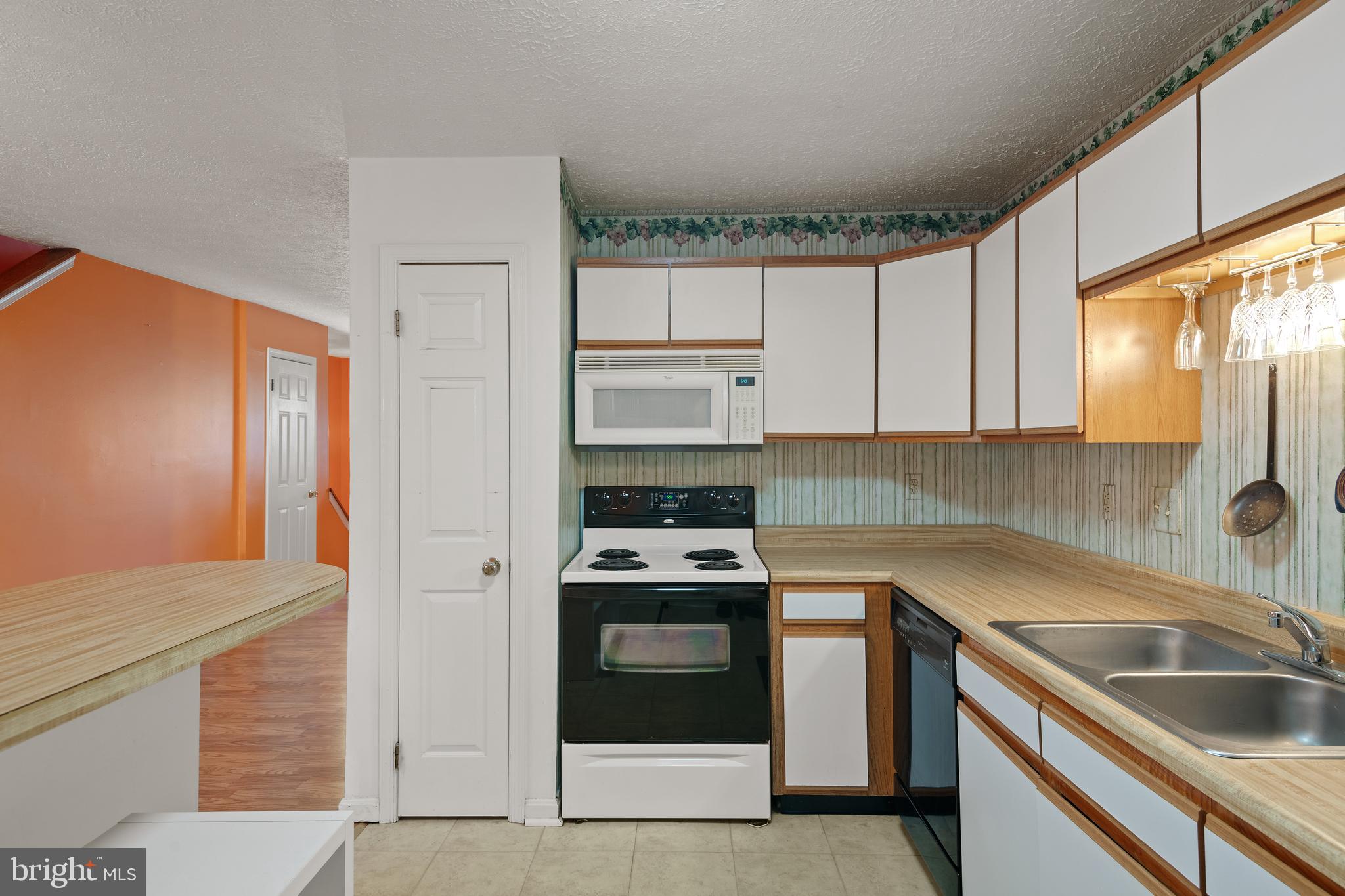 304 Lincoln Avenue Harrisburg, PA 17111 - Photo 13 of 31