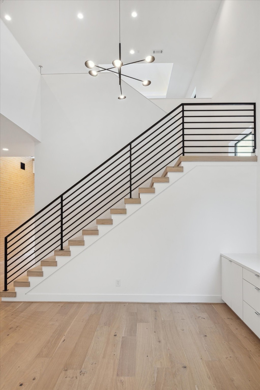 3851 Merrick Street Houston, TX 77025 - Photo 9 of 47 Amazing custom architectural details throughout