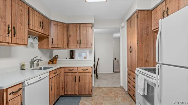 $249,500 | 72 St Amelia Drive, Tonawanda, NY 14150