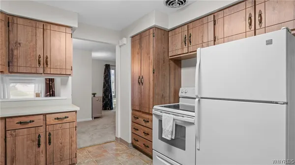 $249,500 | 72 St Amelia Drive, Tonawanda, NY 14150