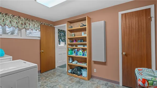 $249,500 | 72 St Amelia Drive, Tonawanda, NY 14150